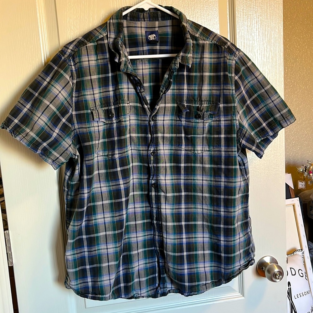Men’s plaid button up shirt. Route 66. Size XL